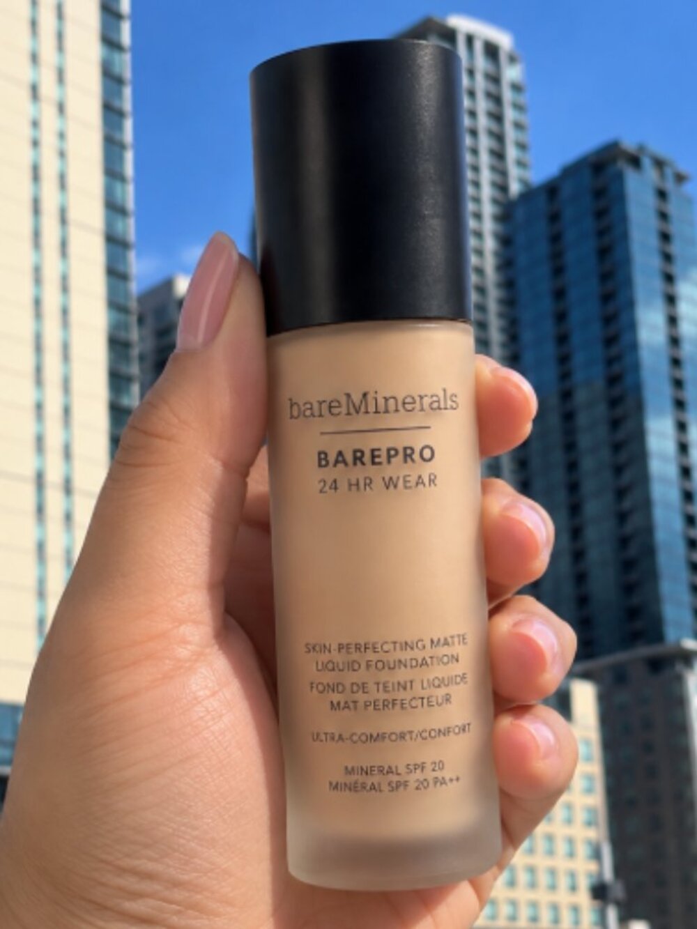 BAREPRO 24HR Wear Skin-Perfecting Matte Liquid Foundation Mineral SPF 20